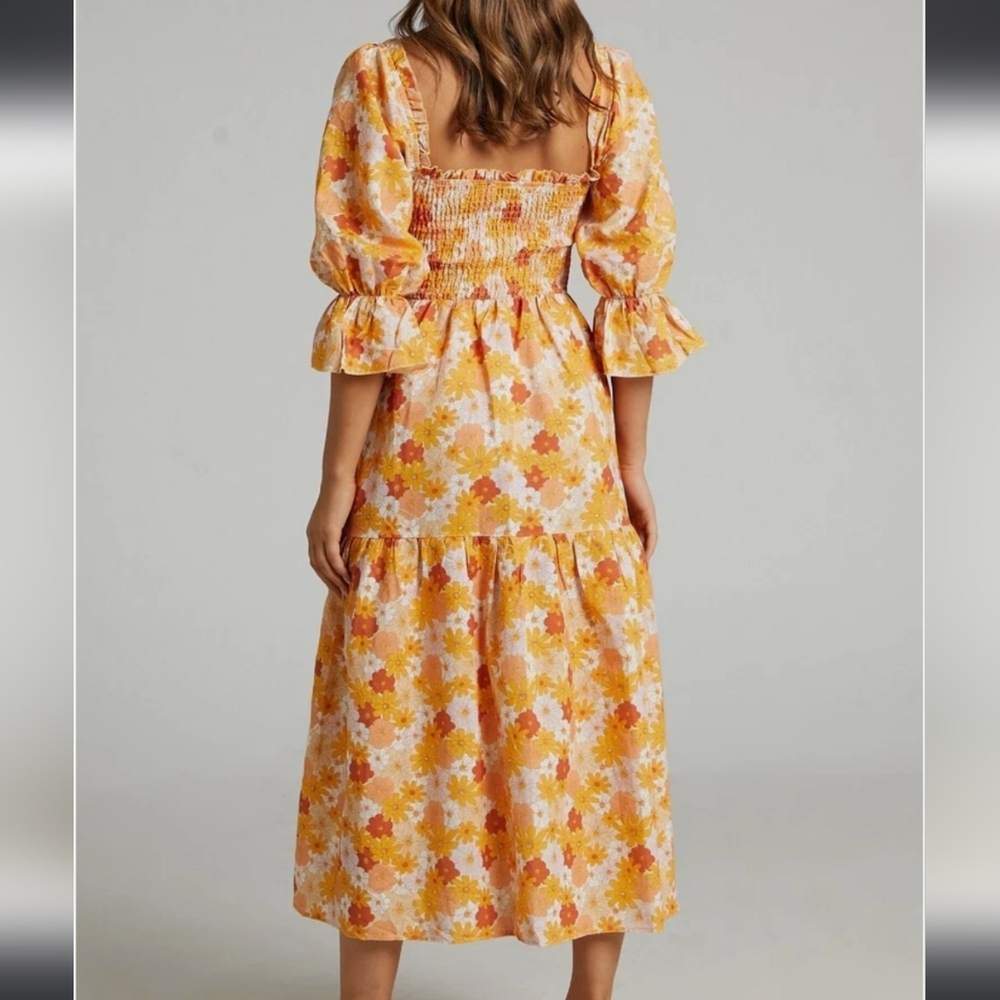 Charlie Holiday Amber Seventies Floral Print Smocked Puff Sleeve Midi Dress - Picture 2 of 11